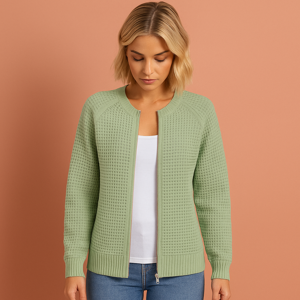 Dames vest in groen met ritssluiting en ronde hals, zacht en comfortabel voor casual en stijlvolle outfits.