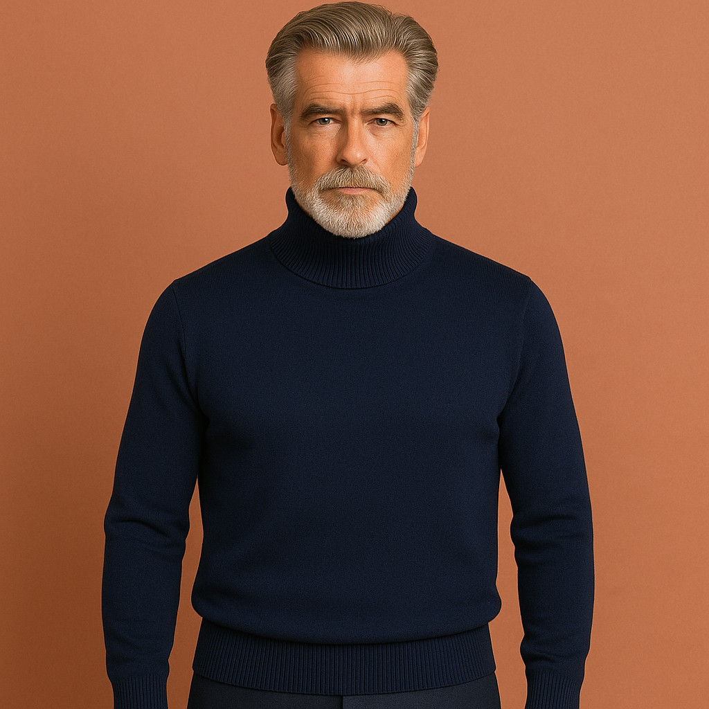 Heren coltrui in marineblauw met tijdloos design, zacht en comfortabel voor stijlvolle en zakelijke outfits.