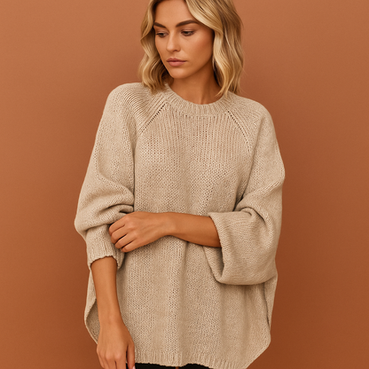 Dames oversized trui in beige met losse pasvorm, zacht en comfortabel voor casual en stijlvolle outfits.
