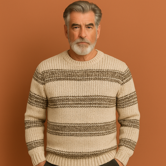 Beige heren trui met modern streeppatroon en comfortabele pasvorm, ideaal voor casual outfits en dagelijks gebruik.