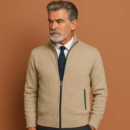 Heren vest in beige met rits en kraag, zacht en comfortabel voor casual en stijlvolle outfits.