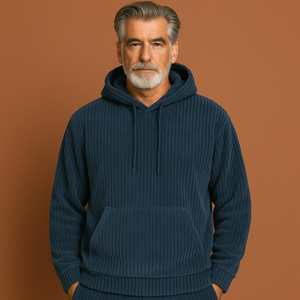 Blauwe corduroy hoodie voor heren met relaxte pasvorm en modern design, ideaal voor casual outfits.