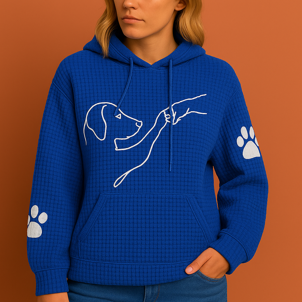 Blauwe warme hoodie voor dames met comfortabele pasvorm, ideaal voor casual outfits en koude dagen.