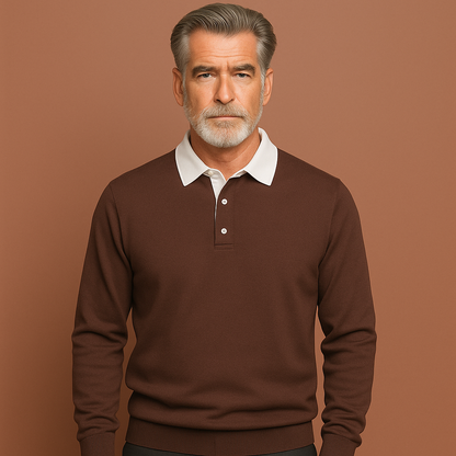 Bruine herensweater met moderne pasvorm en tijdloos design, ideaal voor dagelijks gebruik en casual outfits.