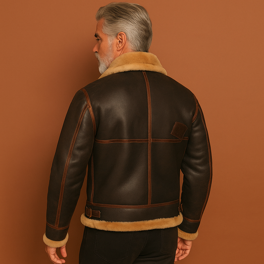 Heren aviator jas in bruin met warme voering en klassieke kraag, stijlvol en comfortabel voor koude winterdagen.