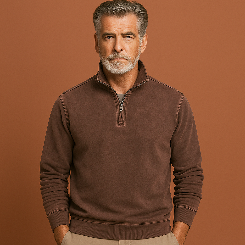 Donkerbruine fleece sweater voor heren met comfortabele pasvorm, ideaal voor casual outfits en koude dagen.