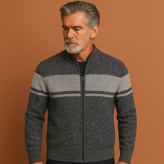 Grijs gebreid heren vest met ritssluiting en comfortabele pasvorm, ideaal voor casual outfits en dagelijks gebruik.