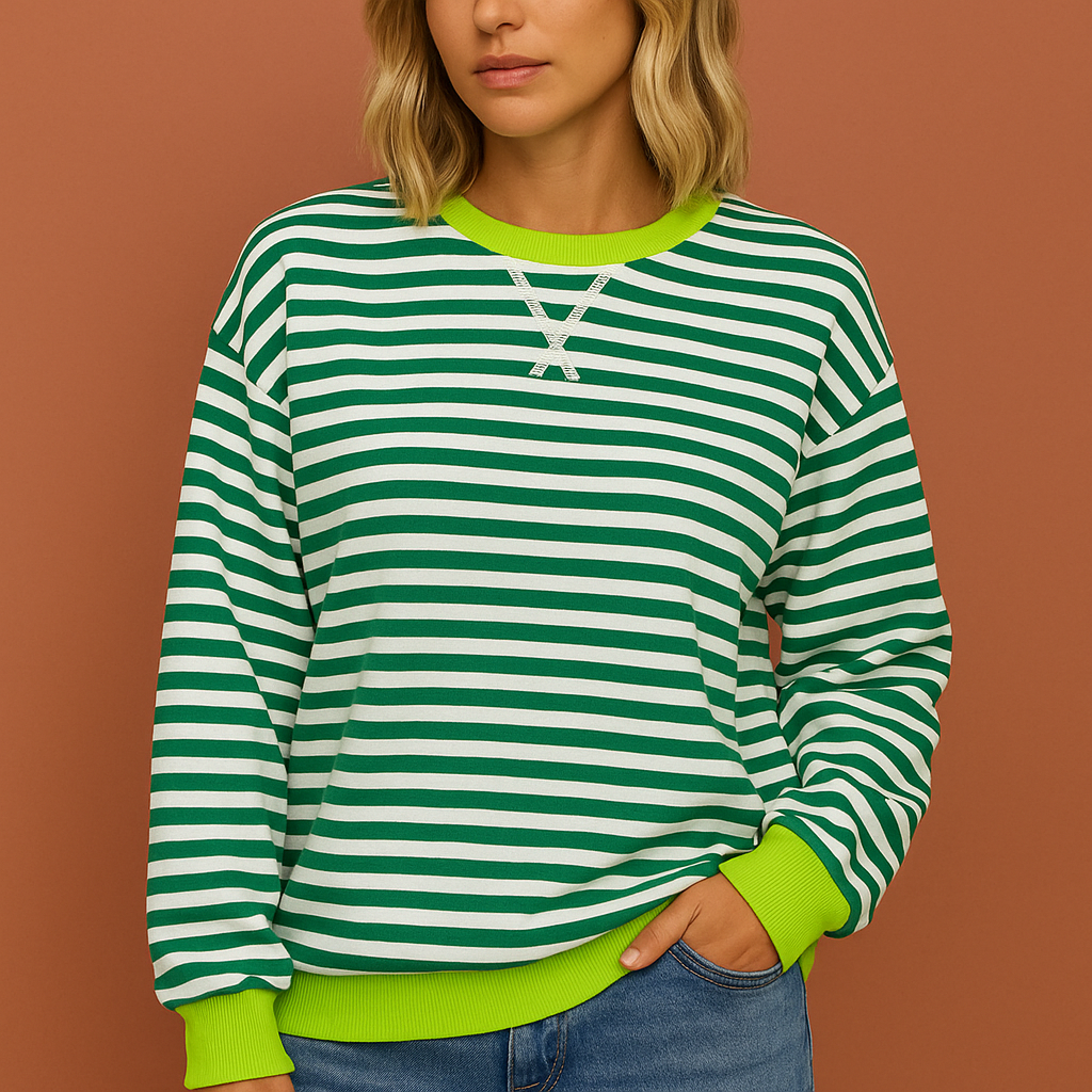 Groene gestreepte dames trui met moderne pasvorm, ideaal voor casual en stijlvolle outfits in de herfst en winter.