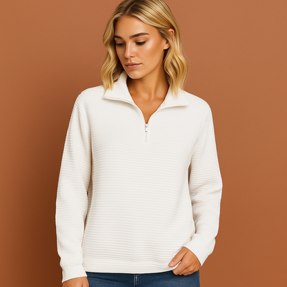 Witte chique sweater voor dames met moderne pasvorm, zacht en comfortabel voor casual of stijlvolle outfits in koude seizoenen.