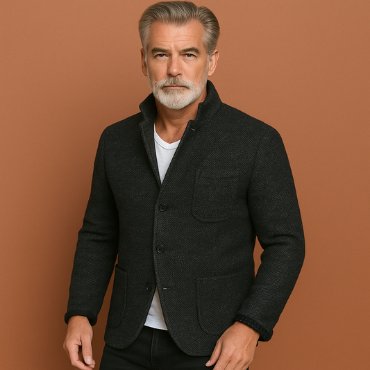 Heren gebreid vest in zwart met zakken, licht en comfortabel voor casual en stijlvolle outfits.