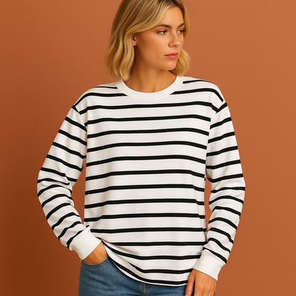 Zwart wit dames sweatshirt met strepen en comfortabele pasvorm, ideaal voor casual outfits en dagelijks gebruik.