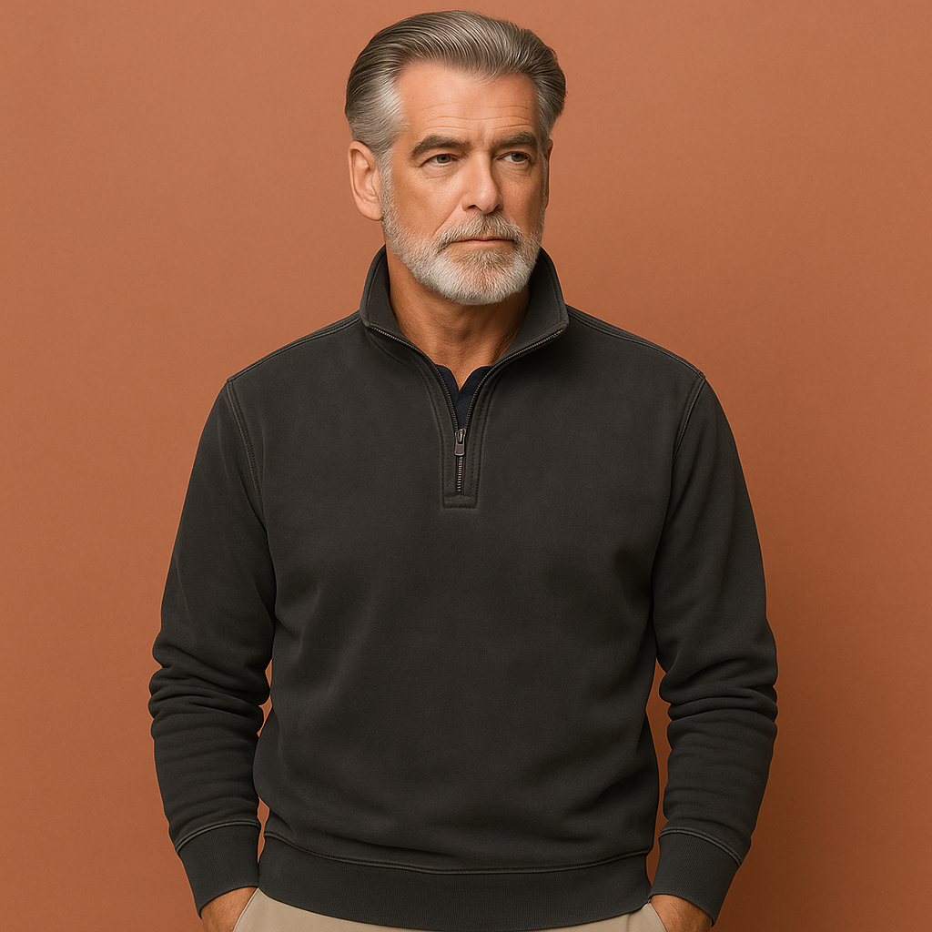 Zwarte fleece sweater voor heren met comfortabele pasvorm, ideaal voor casual outfits en koude dagen.