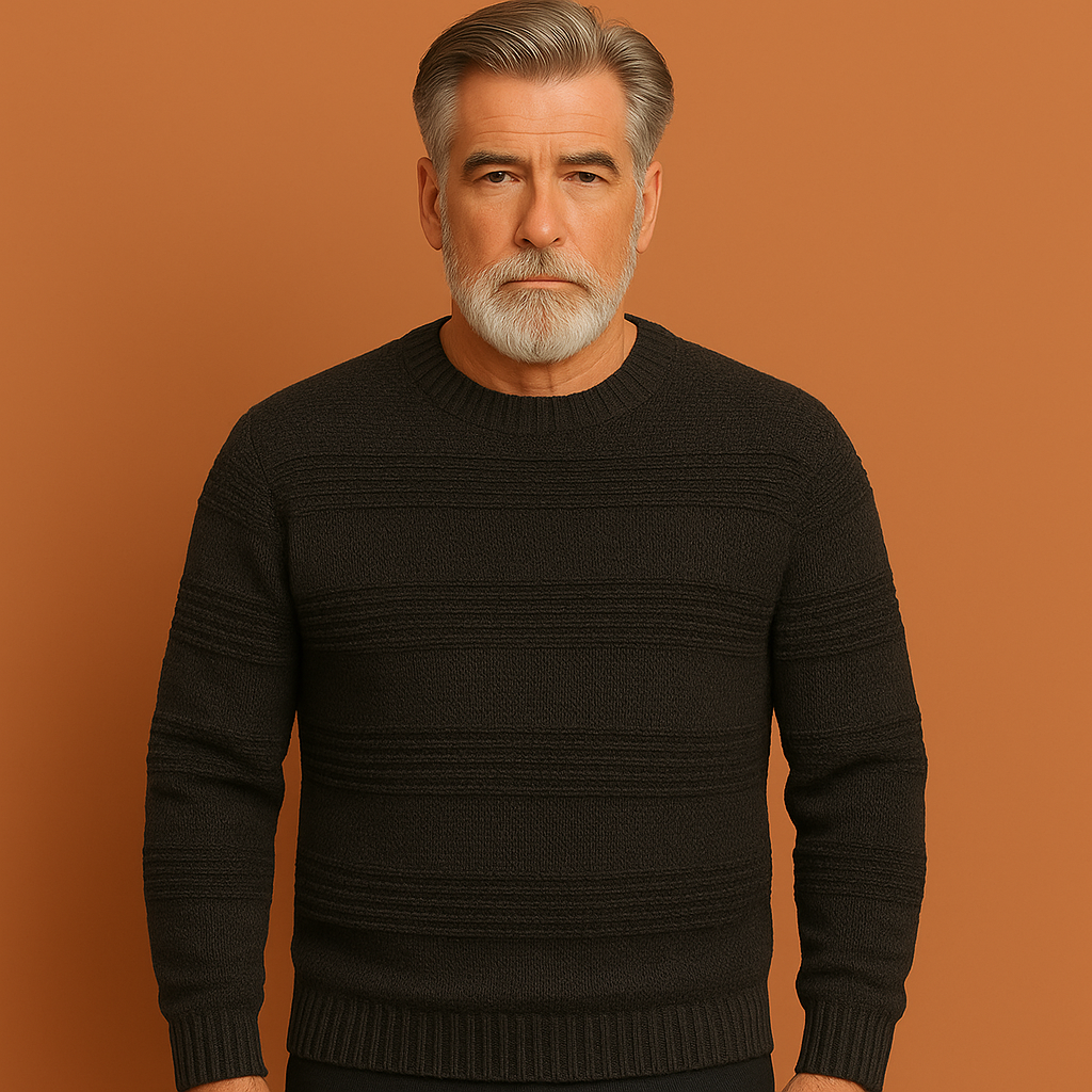 Zwarte heren trui met modern streeppatroon en comfortabele pasvorm, ideaal voor casual outfits en dagelijks gebruik.