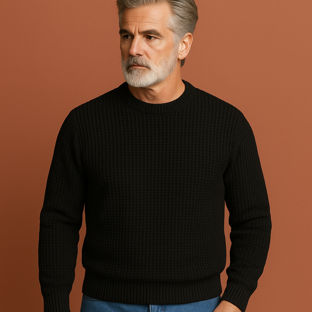 Heren trui in zwart met tijdloos design, zacht en comfortabel voor casual en stijlvolle outfits.