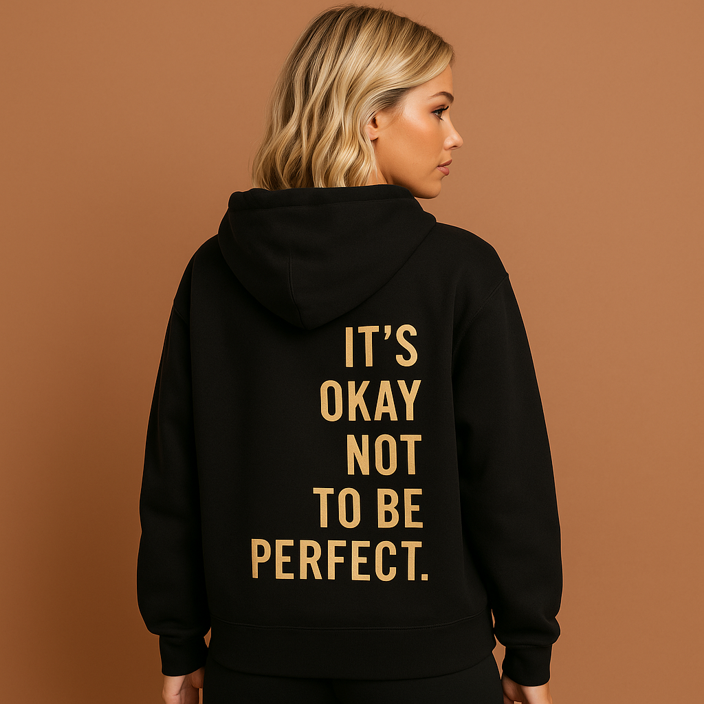 Lange hoodie voor dames in zwarte kleur met comfortabele pasvorm, ideaal voor koude dagen en casual outfits